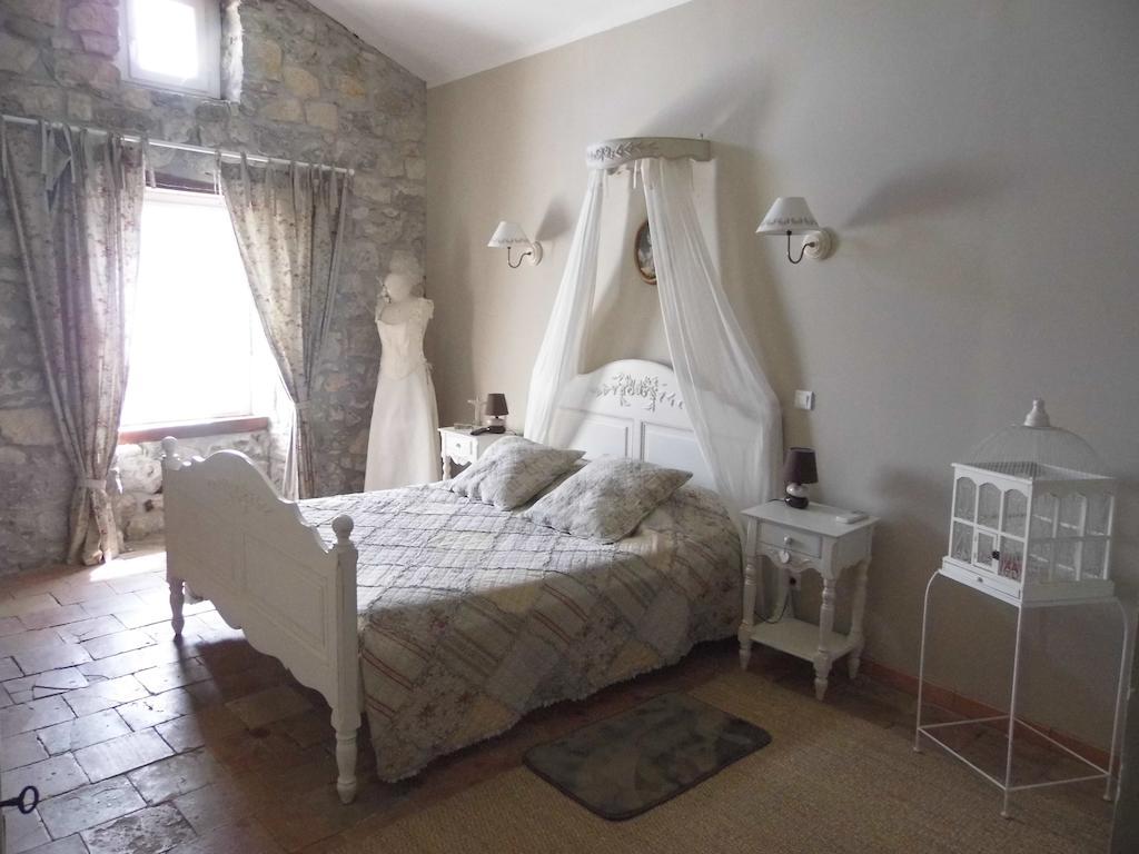 La Mais'Ange Berrias-et-Casteljau Kamer foto